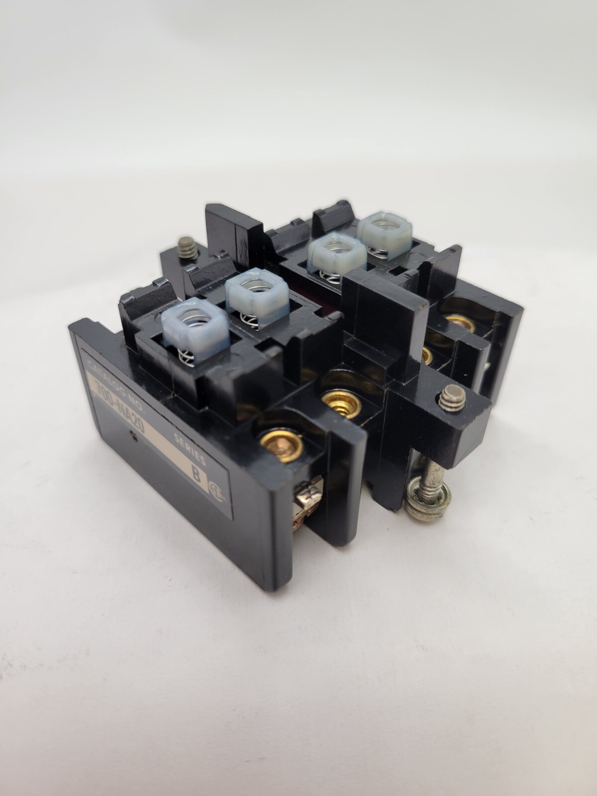 Allen-Bradley 700-NA20 Front Deck Assembly 2P Series B for Bulletin 700 Relay