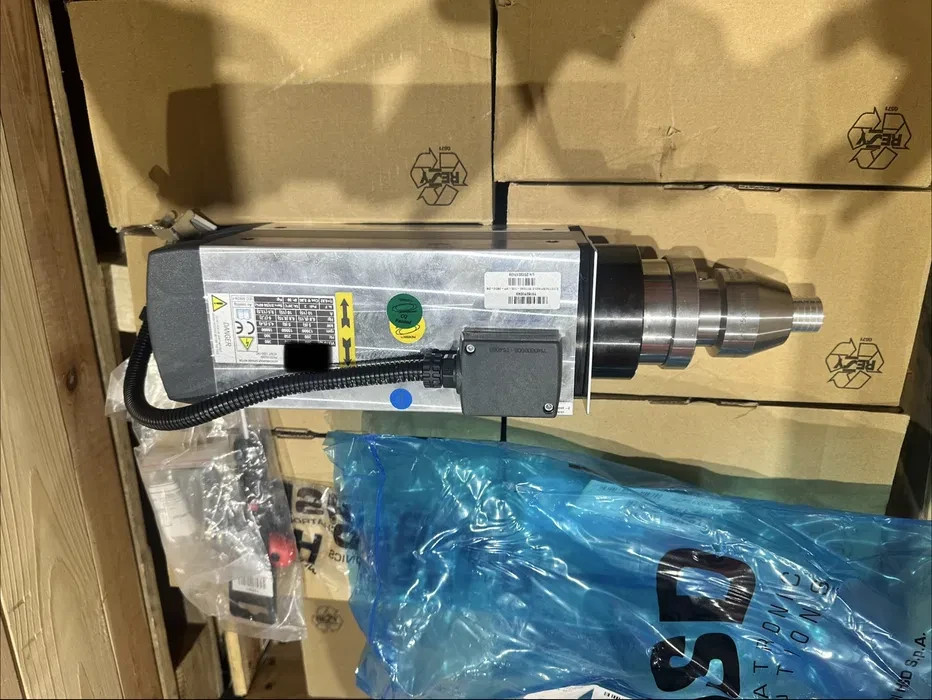 90x CNC Spindle 18,000 RPM 5kW HYDRO MT1090-140 | NEW | BULK DEAL | CLEARANCE