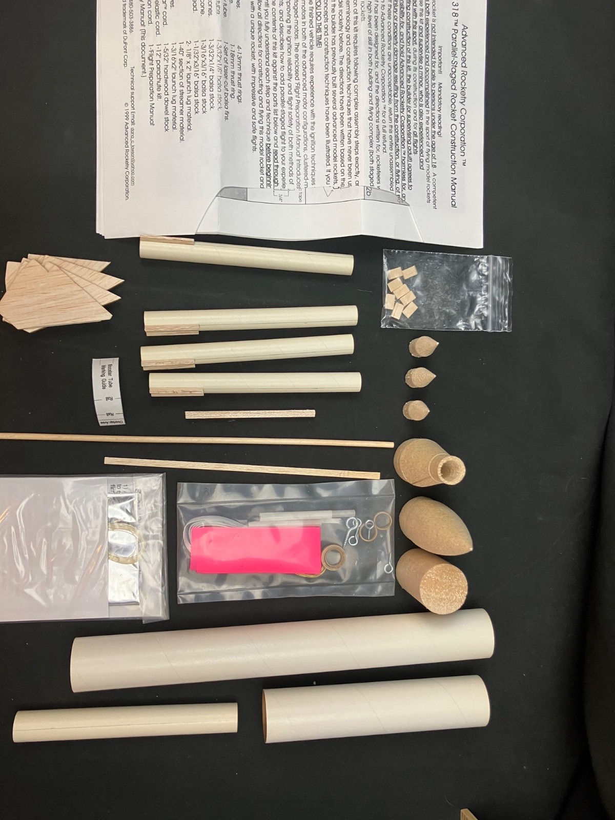 ADVANCED ROCKETRY CORP. ARC-1318 PARALLEL STAGED FLYING MODEL ROCKET KIT -Open