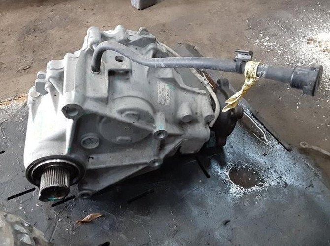 2013-2019 Ford Explorer Transfer Case 3.5L With Transfer Case Oil Cooler OEM