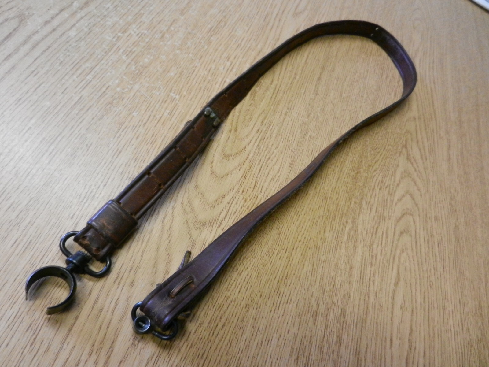 Vintage Hunter 1" Wide Brown Leather Rifle Sling W/ Swivel Band Set Used