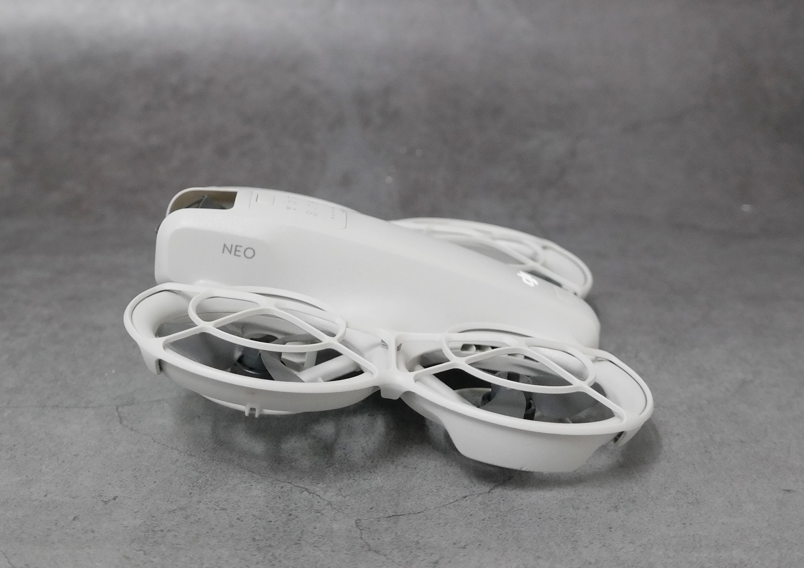 DJI Neo Drone DN1A0626 BROKEN