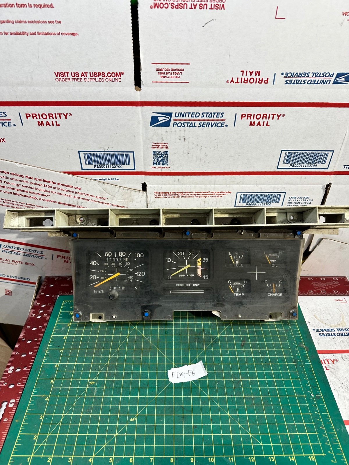 E1TF-10C956-B 1989 Ford F700 Manual Tach Diesel Gauge Speedometer Cluster KPH