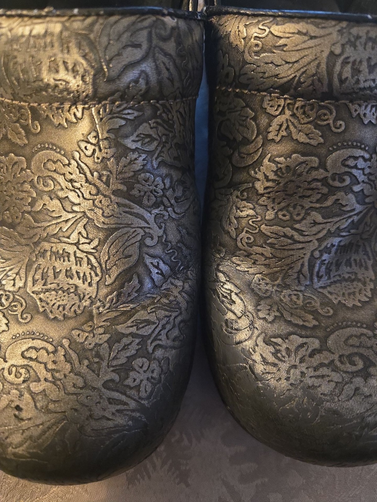Dansko Professional Clogs Silver Metallic Floral Embossed EU 40