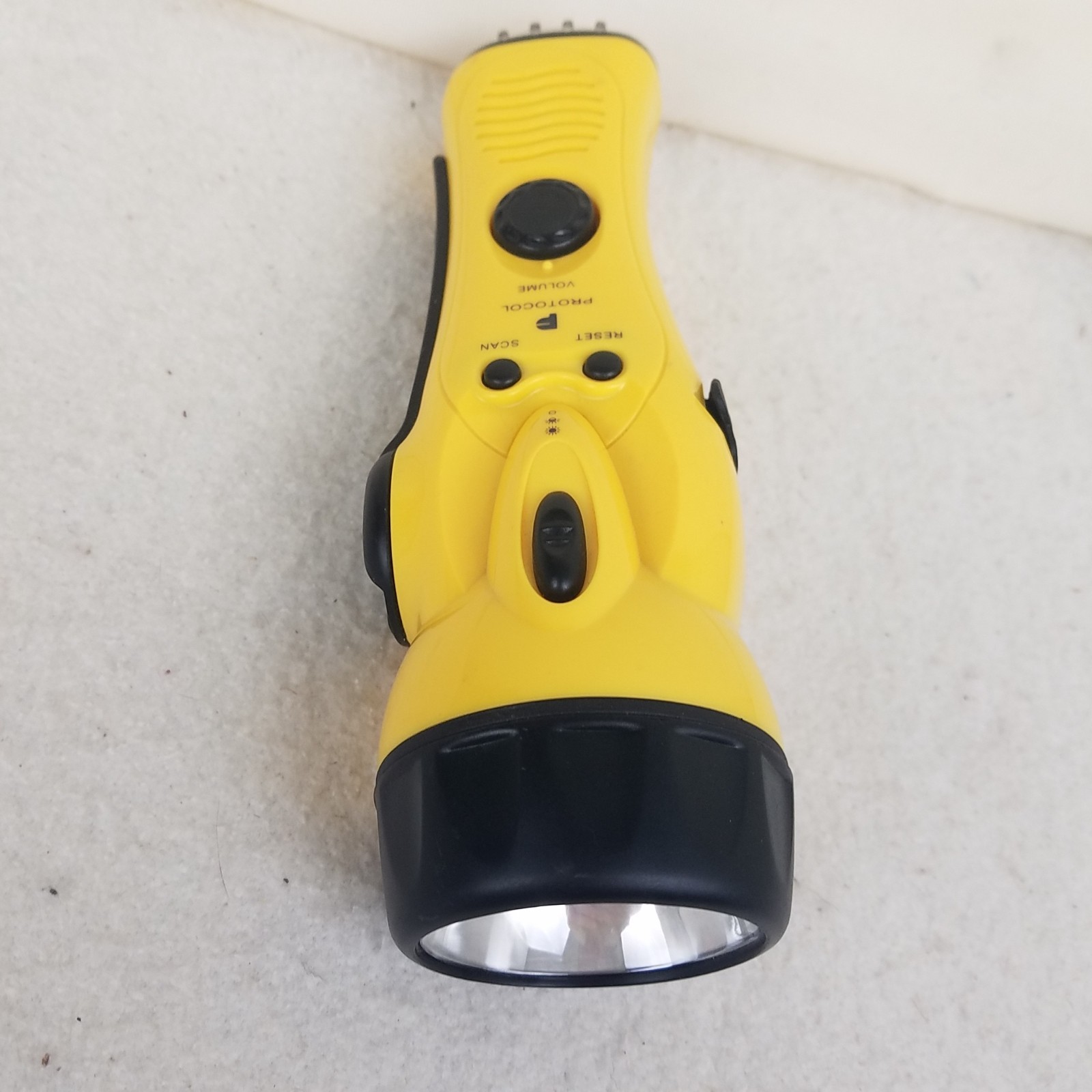 Flashllight Emergency Multifunctional Crank charge Radio Flashing Dynamo