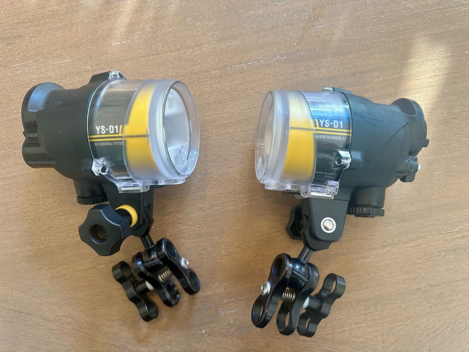 YS-D1 Underwater Strobe