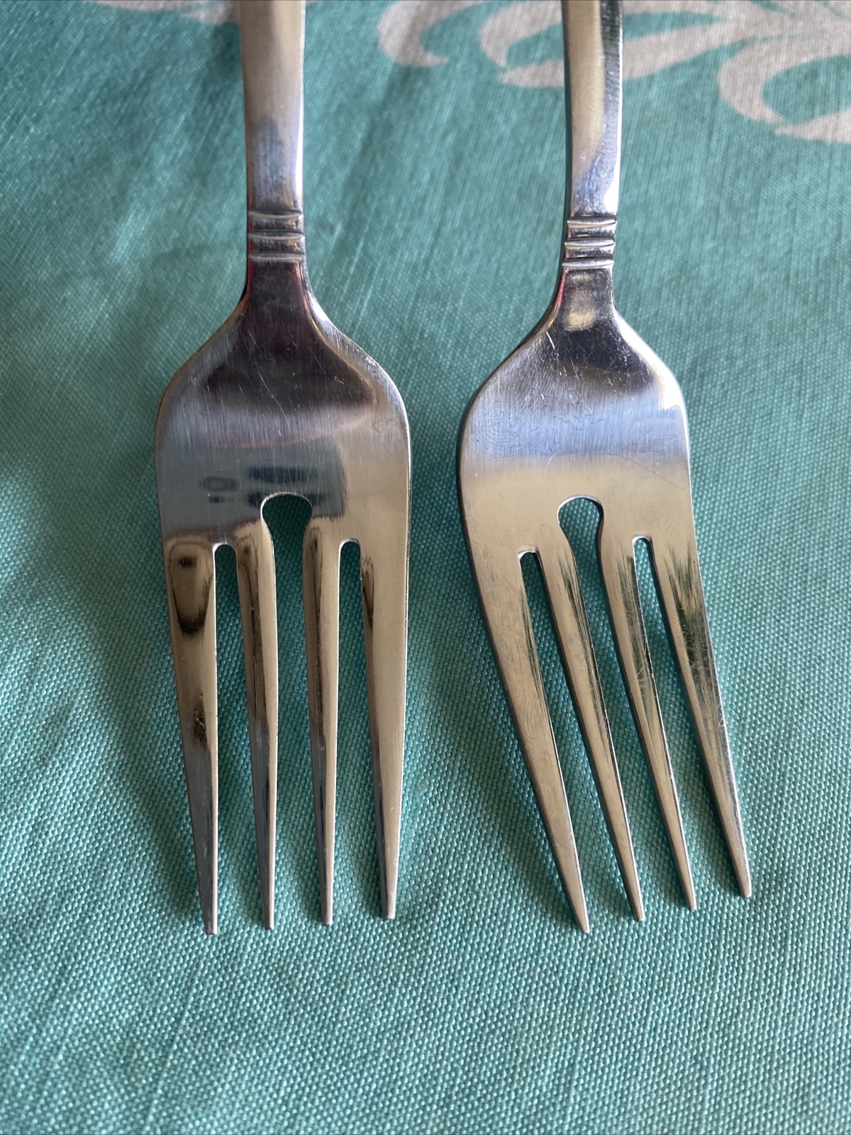4 Pcs Rogers Co Country Shell Salad Forks Stainless Flatware