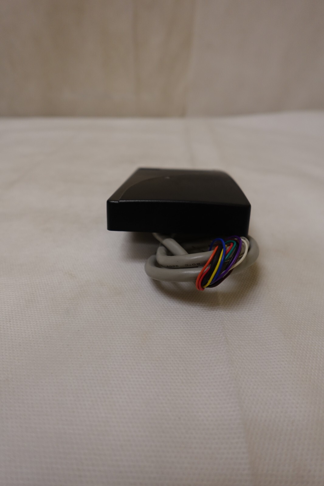 HID Assa-Abloy 5395C1100 ThinLine II Black Wall Switch Proximity Reader NOS