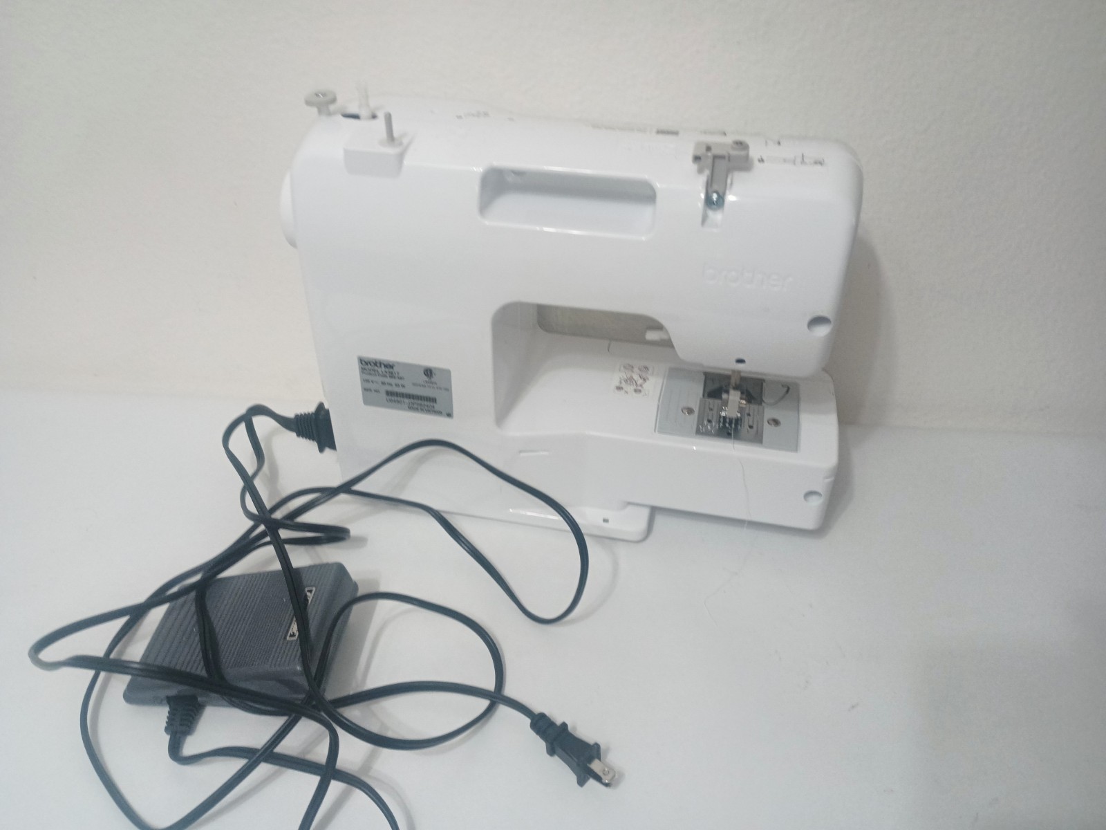 Brother Sewing Machine Model LX3817 Tested And Working