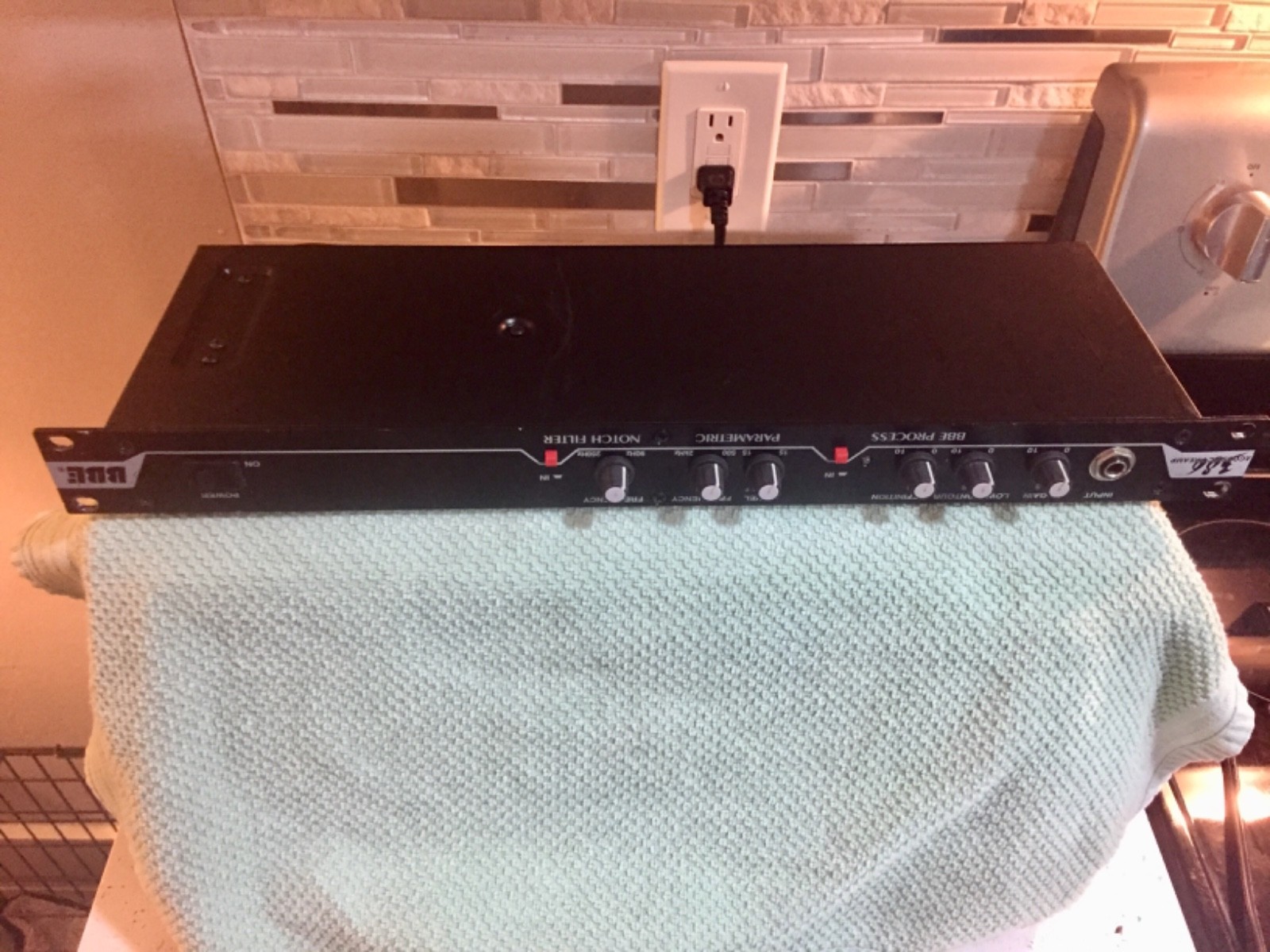 BBE 386 Acoustic Preamp