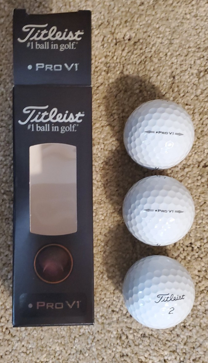 2025   1 SLEEVE / 3 GOLF BALLS   TITLEIST PRO V1  Left Dot   Limited Edition