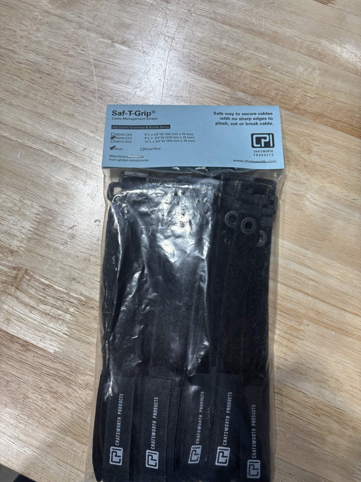 ChatsworthProducts Saf‑T‑Grip® Cable Management Straps 12 in × ¾ in Black (X3.1)