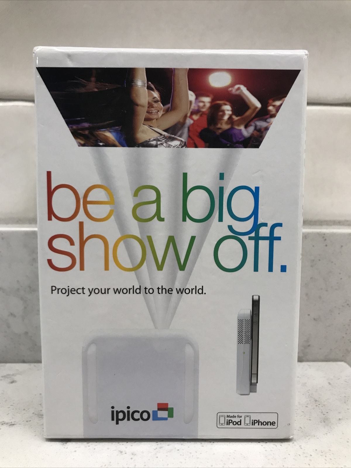 Ipico Hand Held Projector For iPod and iPhone New Open Box Model # PJ205