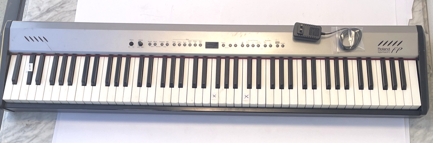 Roland Corporation FP  Series FP-2 Digital Piano Vintage Made in JAPAN