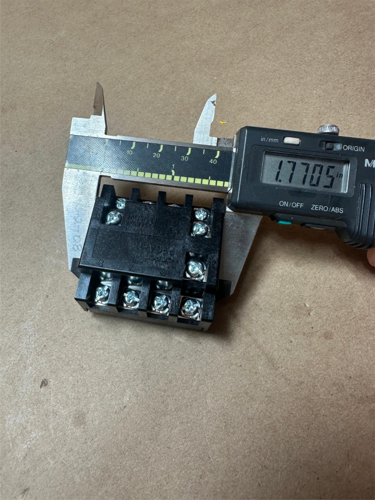 2x Pack New Omron P3GA-11 Solid State Relay Connecting 11 Pin Socket Block
