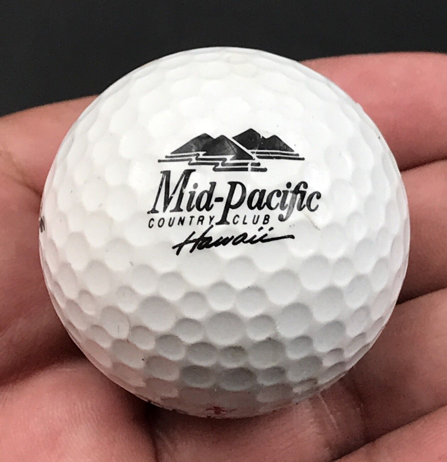 Mid-Pacific Country Club Kailua Hawaii Souvenir Golf Ball Slazenger 420t