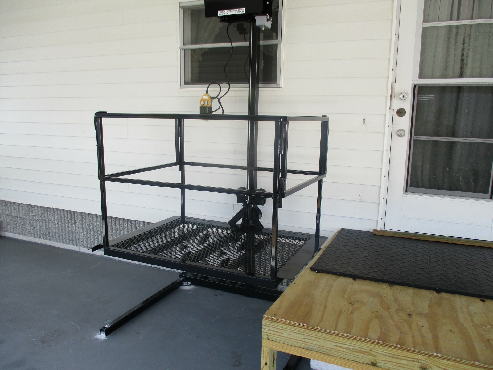 Vertical Platform Lift/Elevator