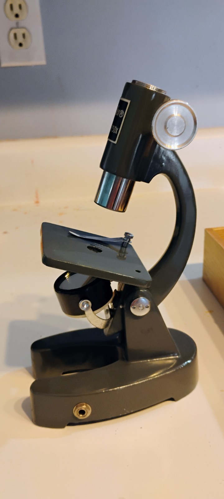 Vintage Manilux Microscope 100x- 750x