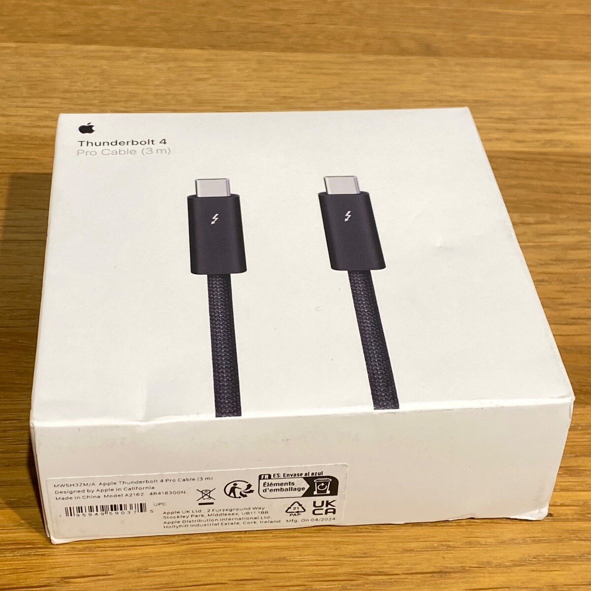 Apple Thunderbolt 4 Pro Cable 3m USB-C MacBook iPad iMac iPhone 100% Original