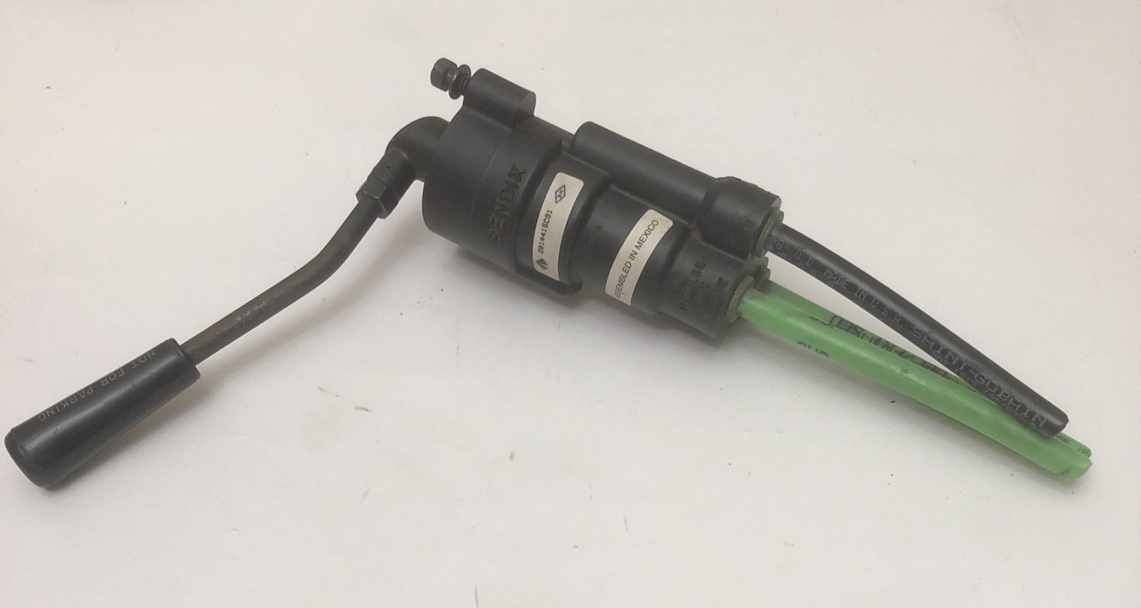 BENDIX 2014415C91 TRAILER BREAK VALVE