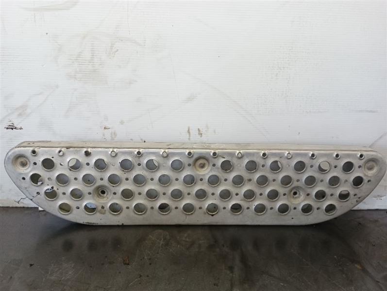 A32-1010 Kenworth T2000 Aluminum Step  (11017091