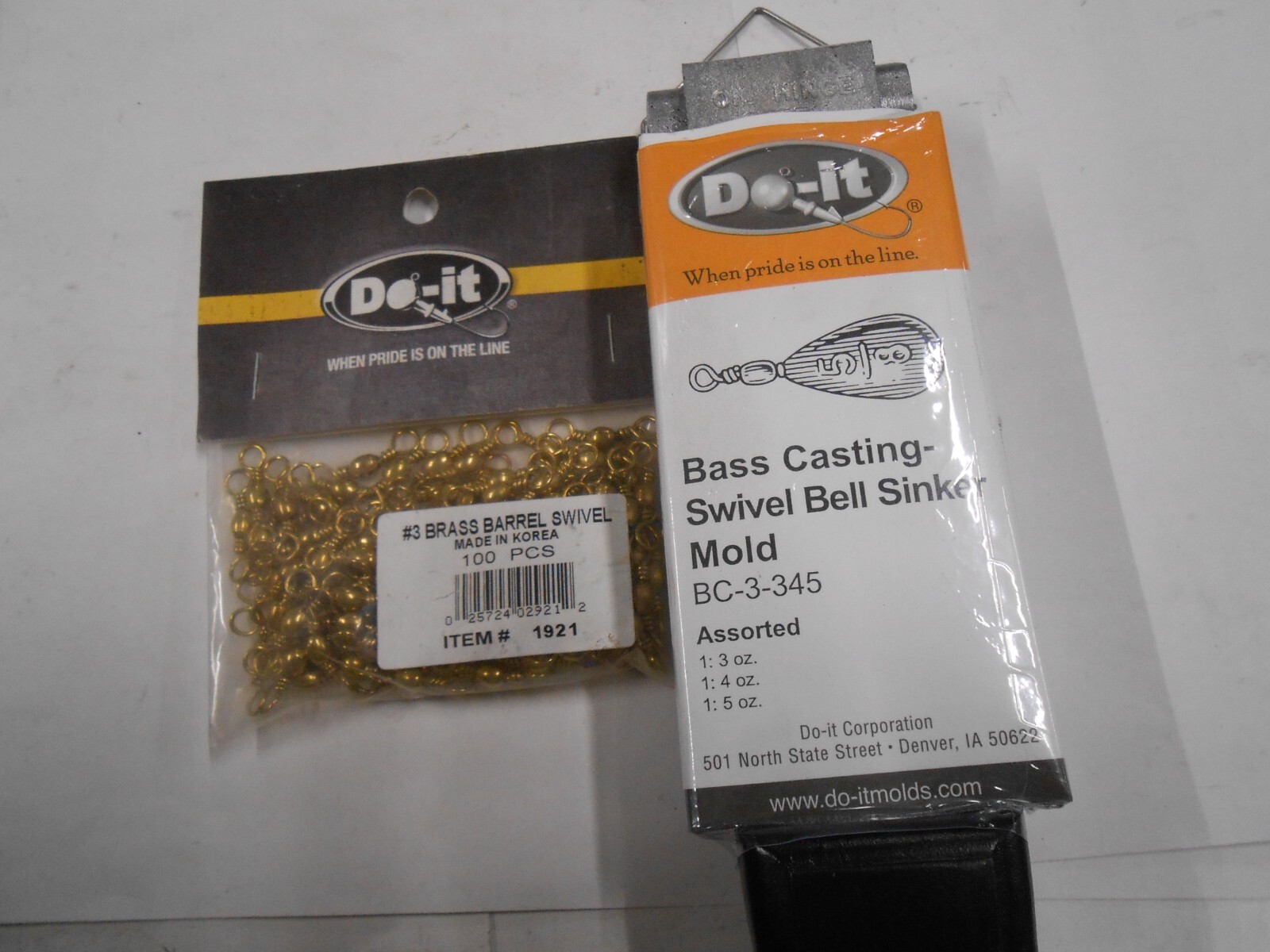 3259 Do-It Bass Casting Sinker Mold 3, 4, 5 oz 100 # 3 swivels included