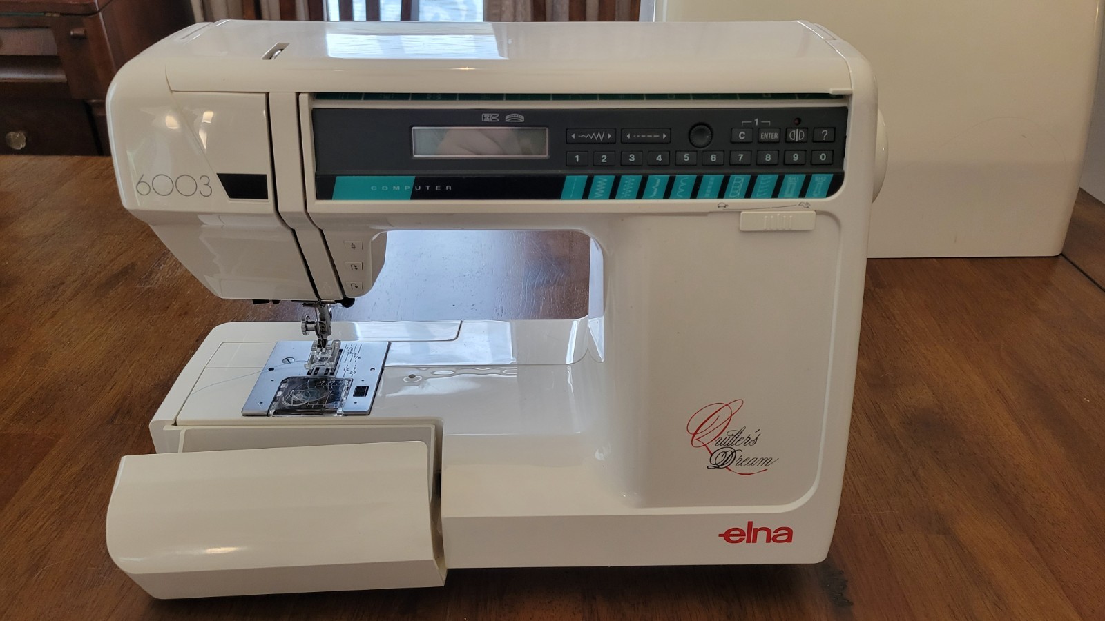 Elna 6003Q Quilter’s Dream Sewing Machine w. Pedal, Power Cord, Feet, And More