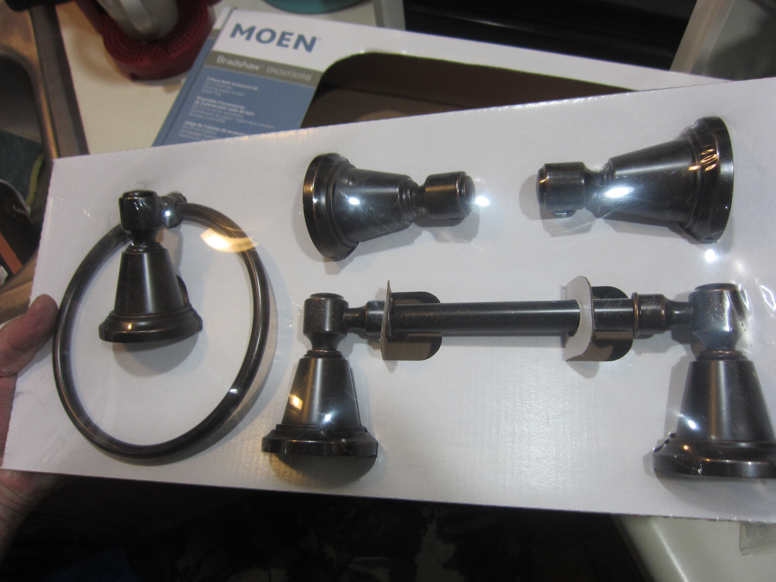 MOEN Bradshaw 18" 3 Piece Bath Accessory Kit - DN3693ORB