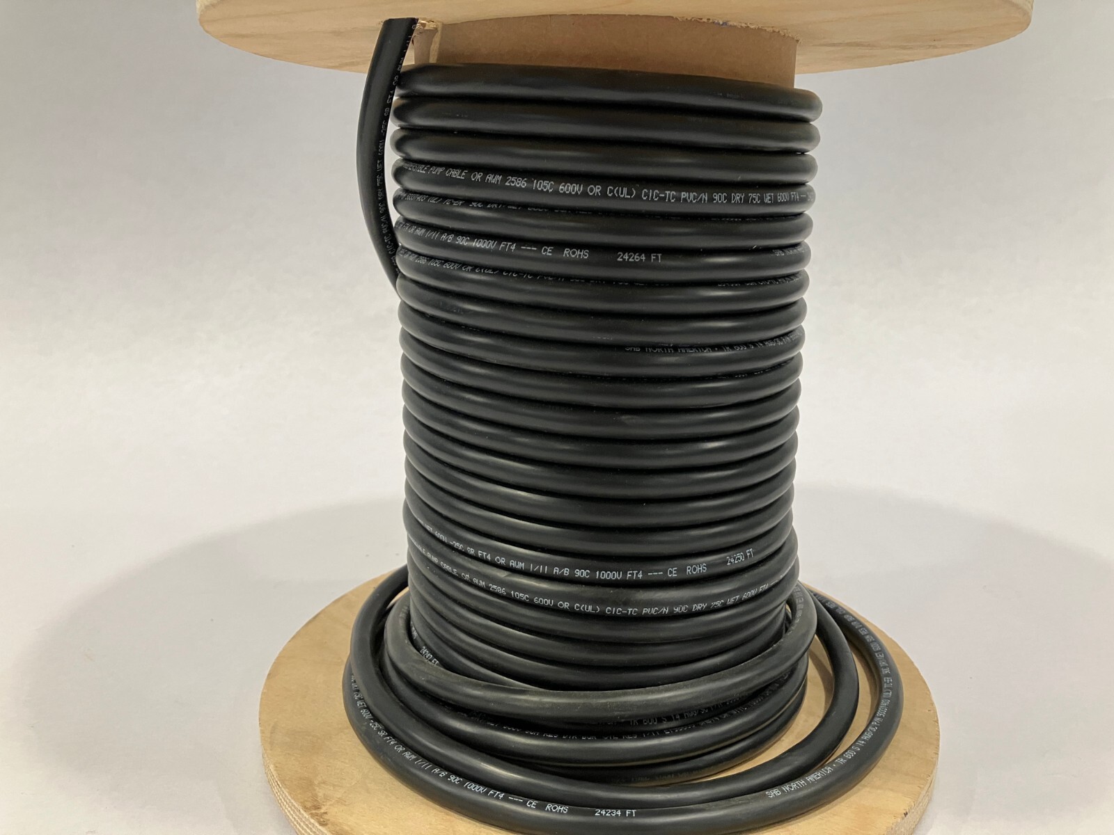 SAB 93331403 14 AWG 3C Multiconductor Cable Black PVC 40' FT