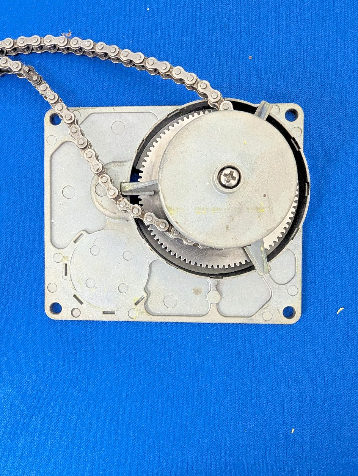KM 277 Servo Mount