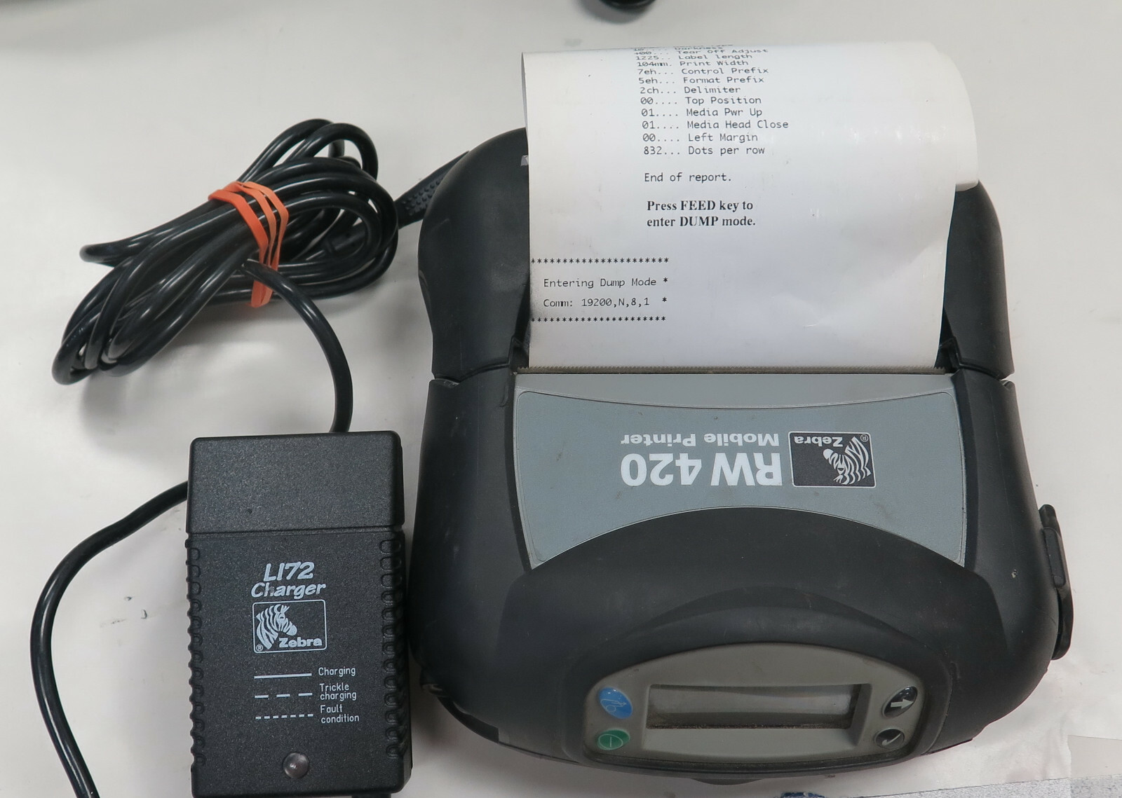 ZEBRA RW420 R4D-0UBA000N Mobile Bluetooth Thermal Printer w/Battery & Charger @