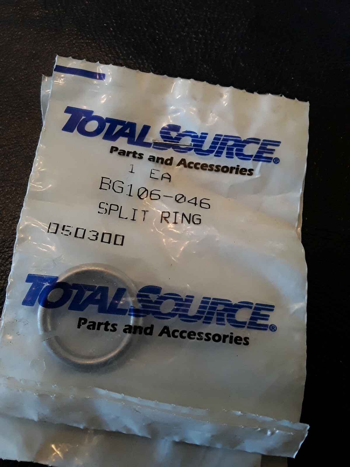 (2) BG-106-046 SPLIT RINGS