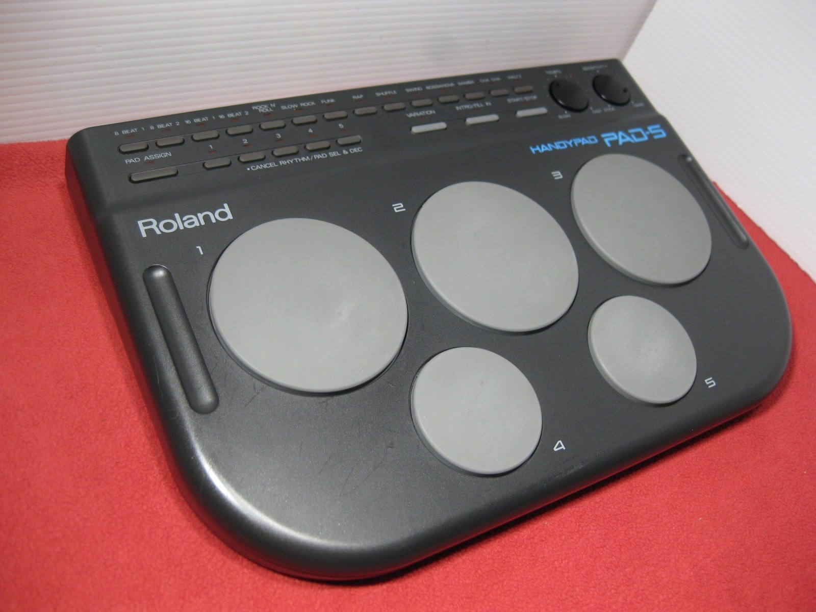 Roland PAD-5 HANDYPAD MIDI PAD Five Pads 14 Preset Rhythm Patterns DC1.5V x6