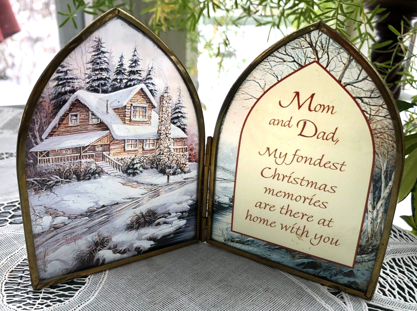 VIA VERMONT - ARTISTRY IN GLASS FRAMED PRINT SUNCATCHER - MOM AND DAD/CHRISTMAS