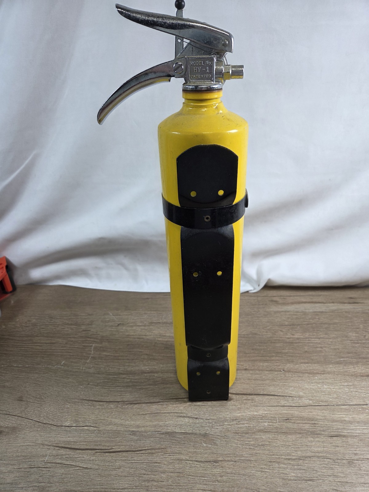 Yellow Fire Extinguisher HV-1 ABC ALL CLASS