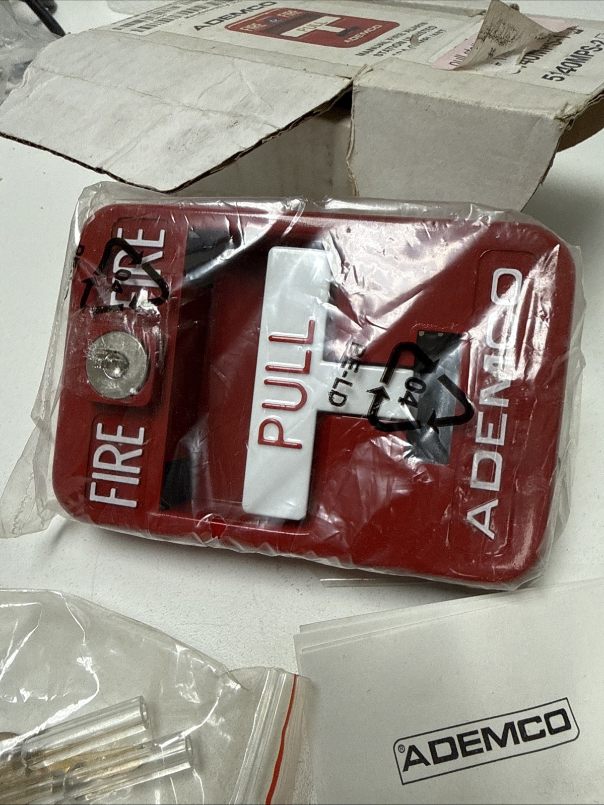 Ademco Manual Fire Alarm Pull Station Model 5140MPS-1