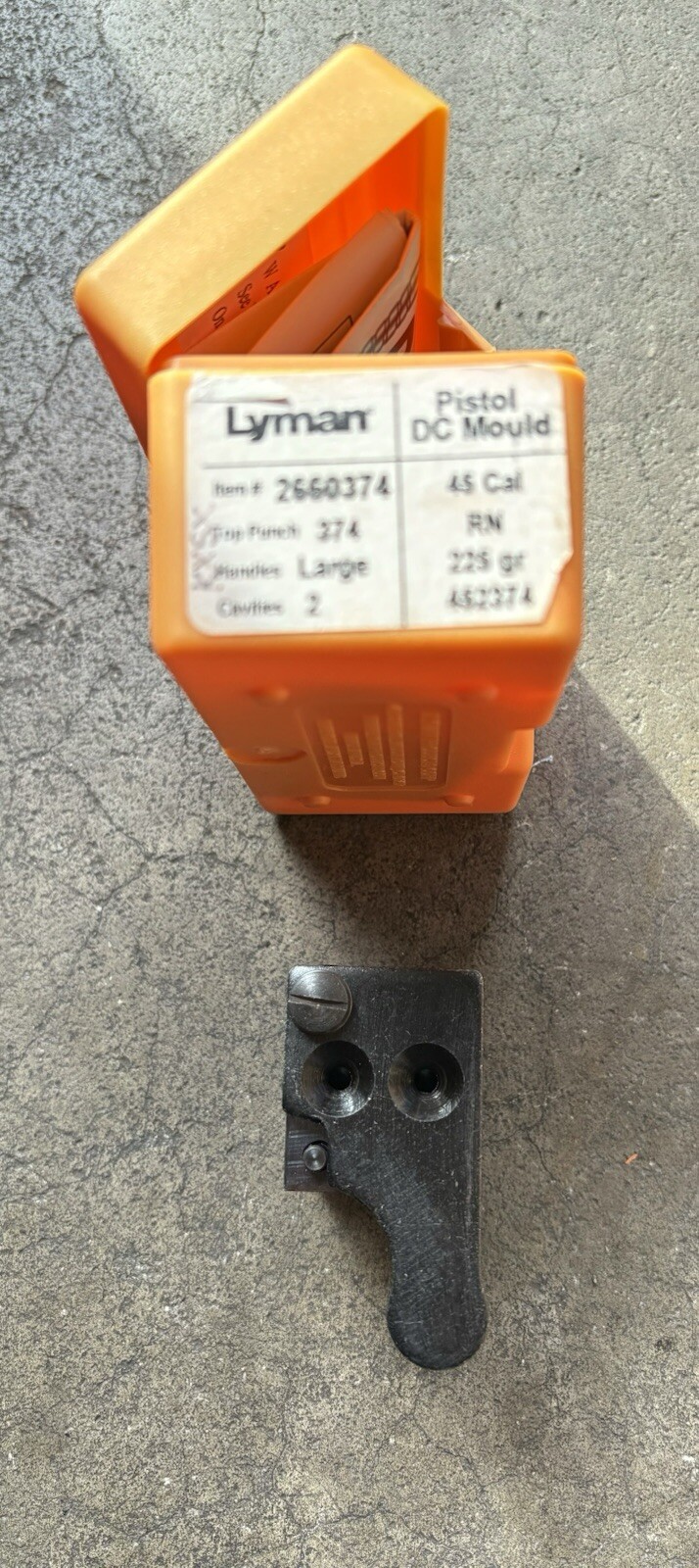 LYMAN Double Cavity Mould #452374, 45 Cal. 225 Gr., RN .452 Diameter