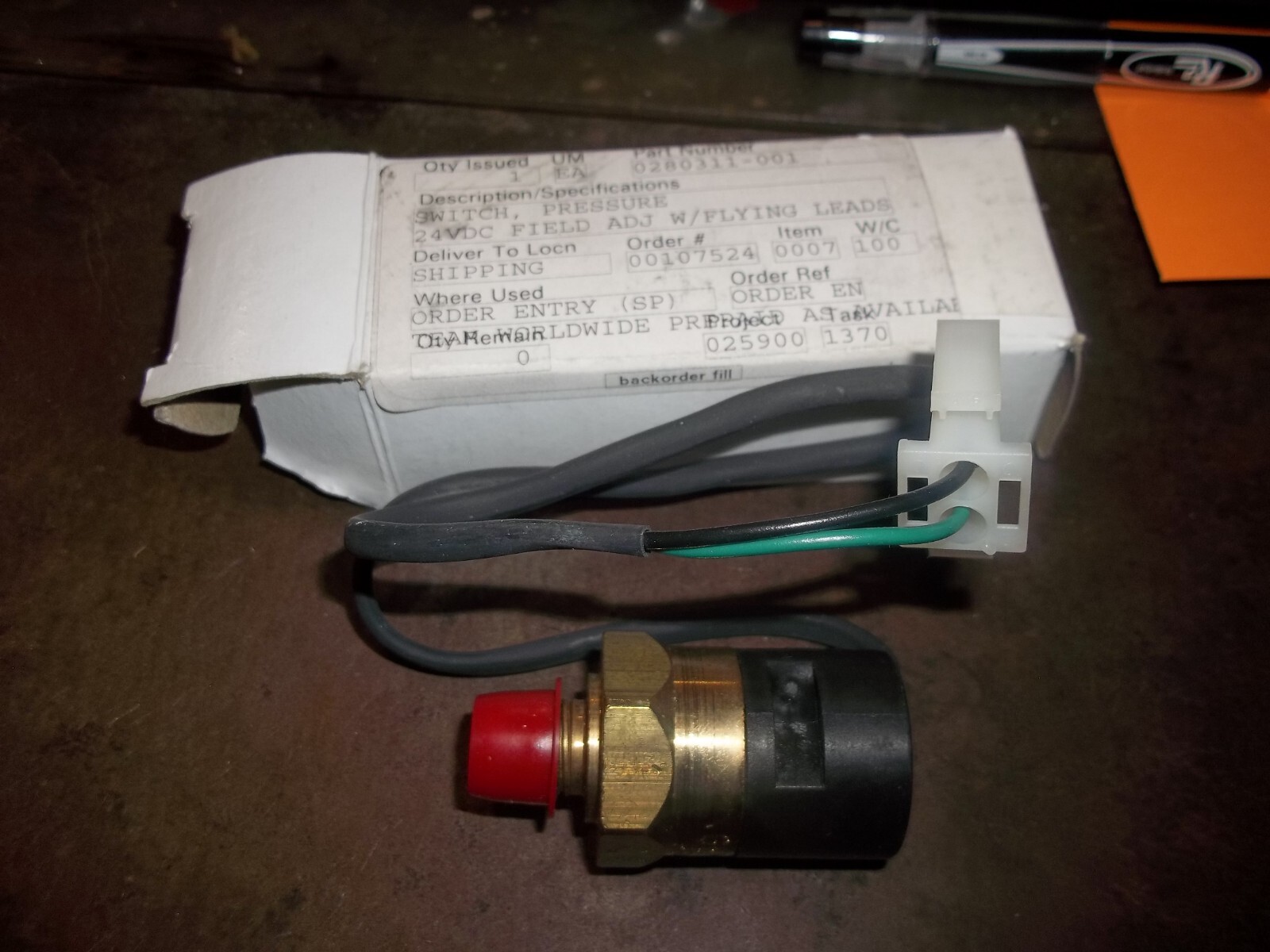 NIB GEMS 25/100R PRESSURE SWITCH (211-3)