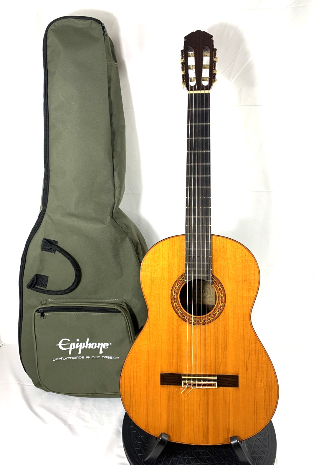 READ YAMAHA GC-3 Grand Concert 1968 Spruce Top Rosewood Vintage Guitar JAPAN