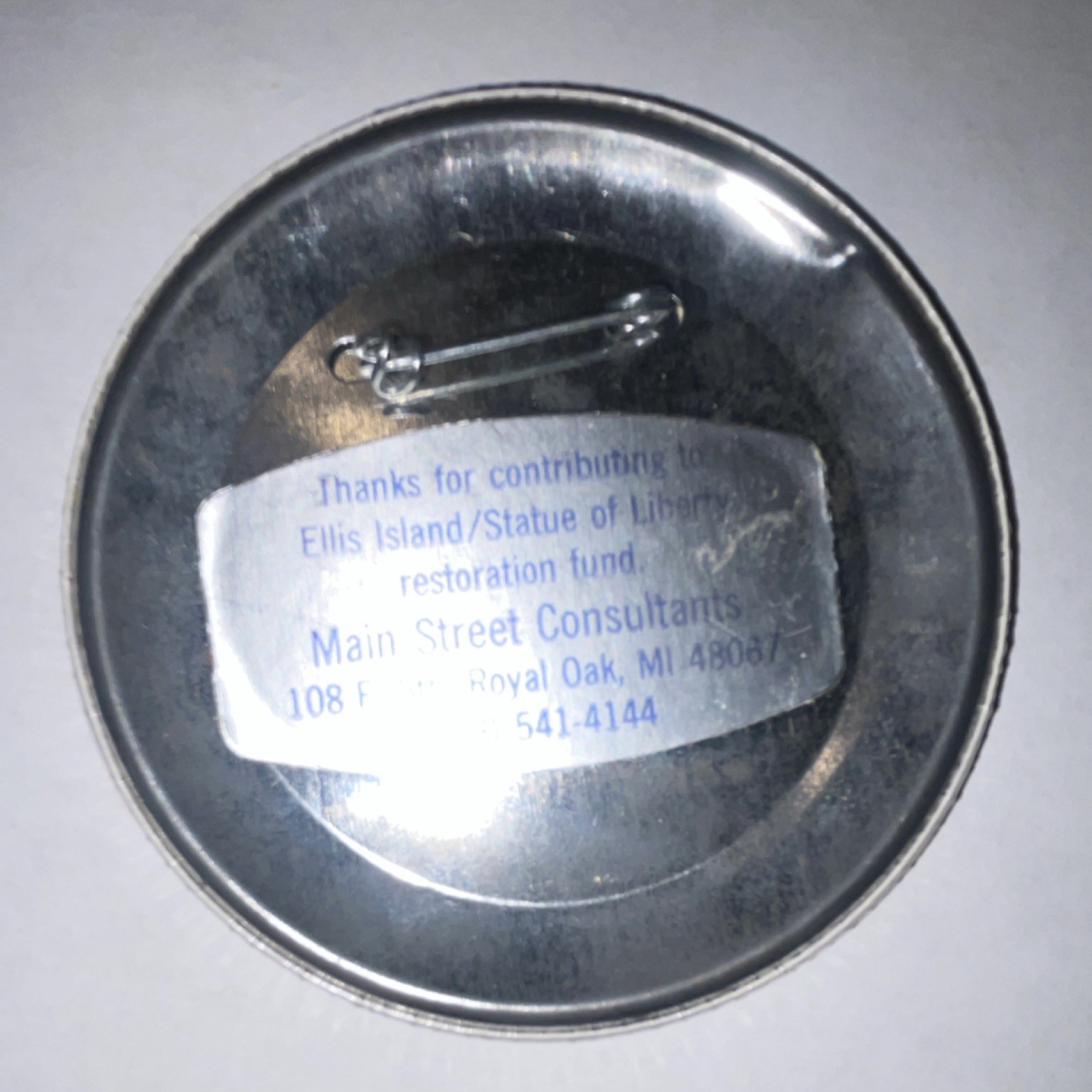 1988 Lee Iacocca in '88 Make a Date Campaign Pinback Button