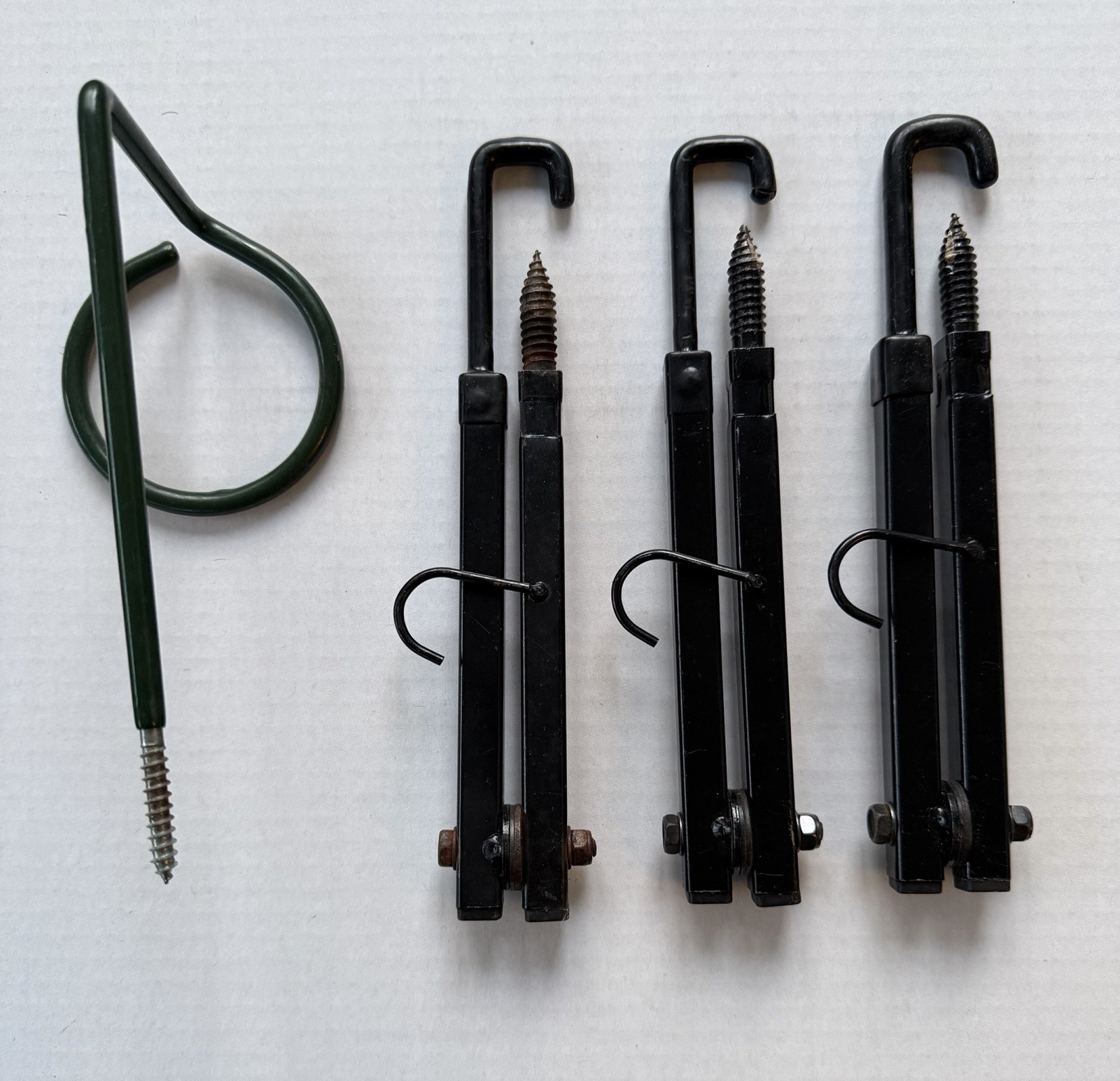3 Tree Stand Bow Hanger Hooks Hunting Folding Bow Holder Archery Shooting Gear