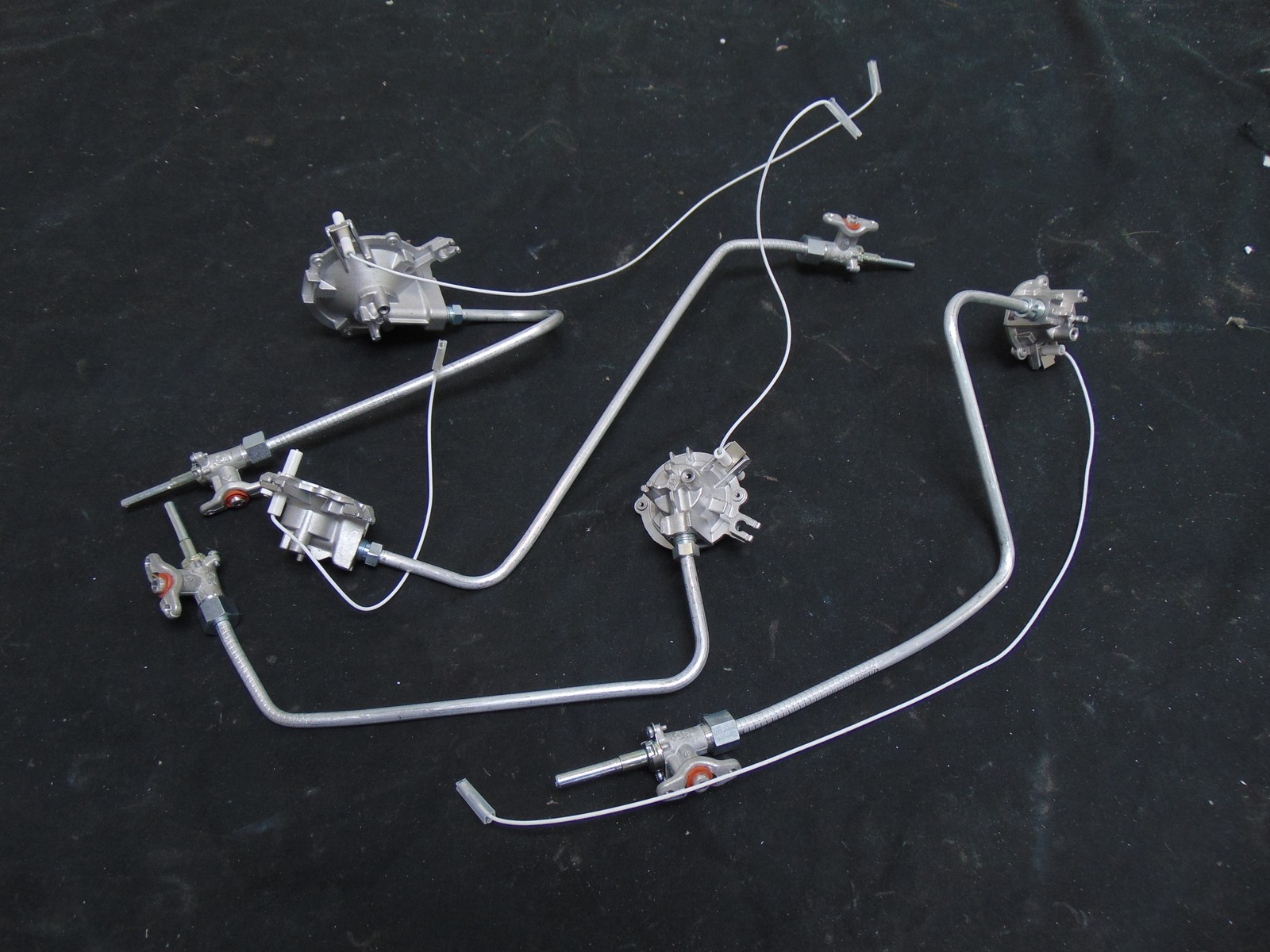 Frigidaire Gas Range FFGH2422US Burner Set with Igniters A01483903