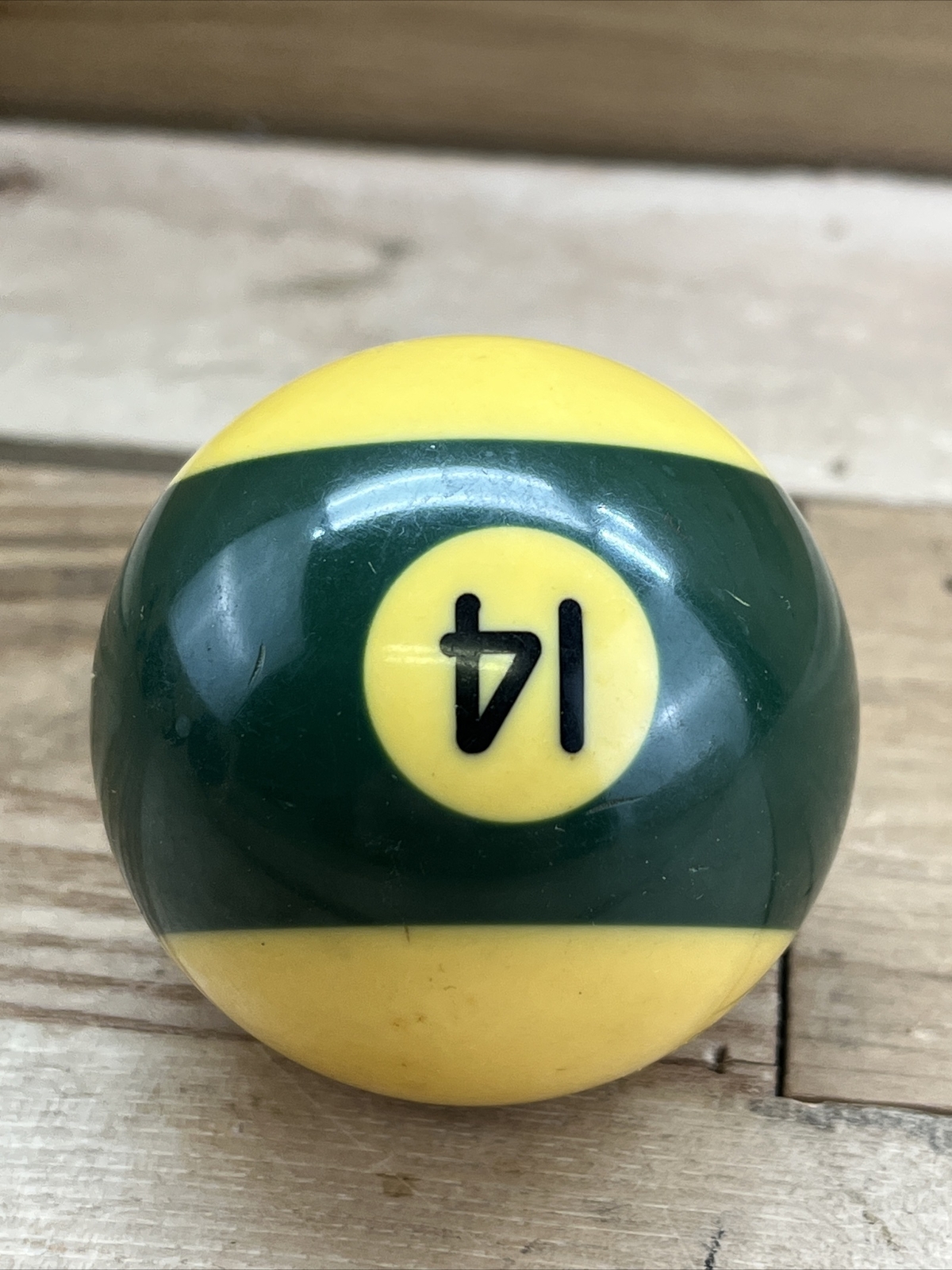 single pool ball 2 1/4 number 14 Green White