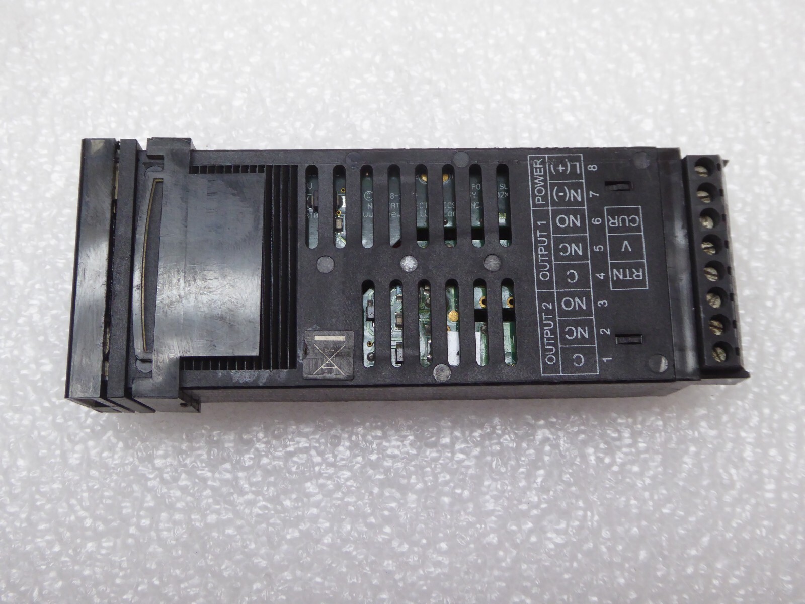 Omega CNi3243 Temperature Controller