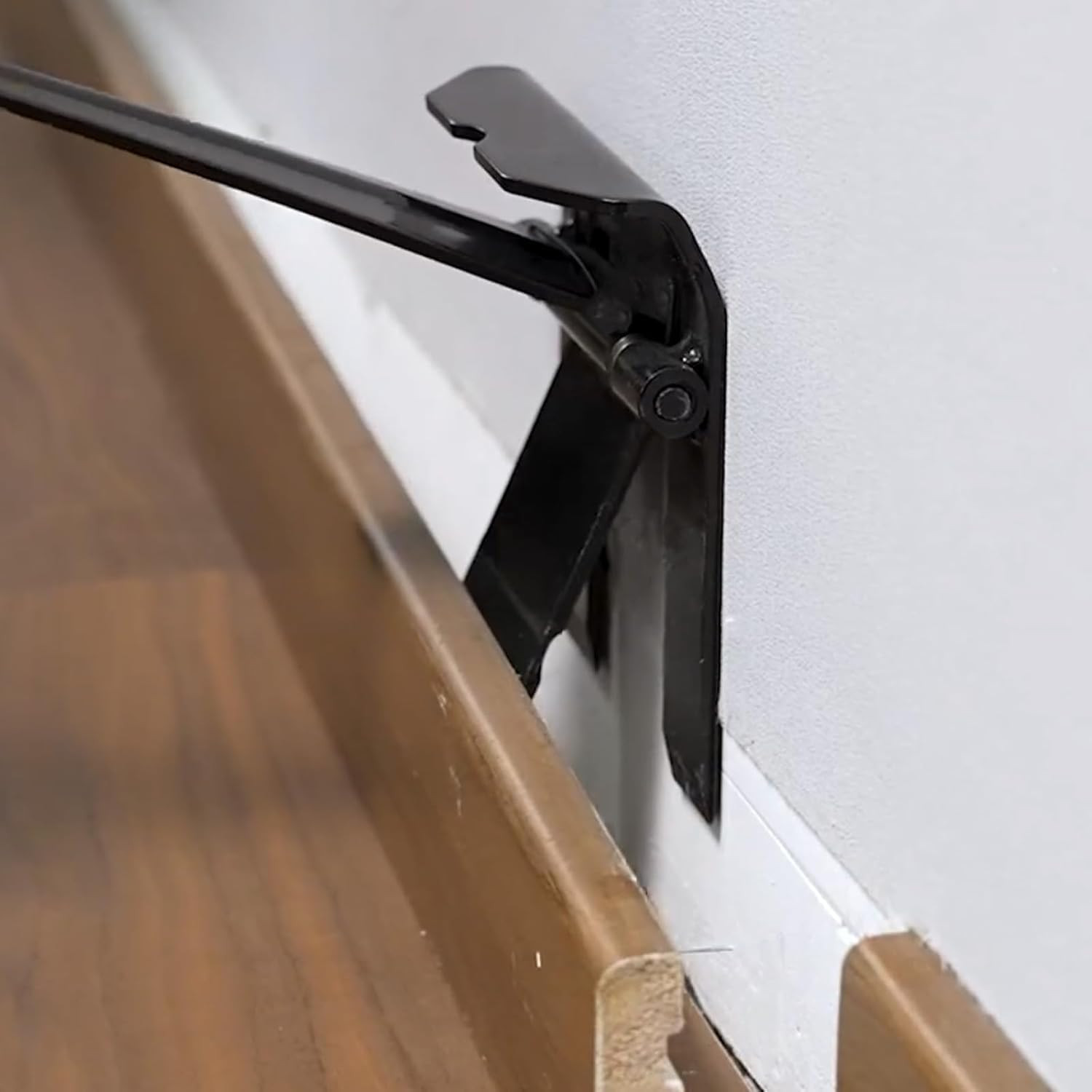 Black Trim Puller Tile Flooring Baseboard Removal Tool Skirting Board Pry Tool