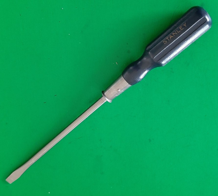 NOS Stanley Hurwood No. 20 Flat Slotted Wood Handle Screwdriver 14.5 OL 8" Shank