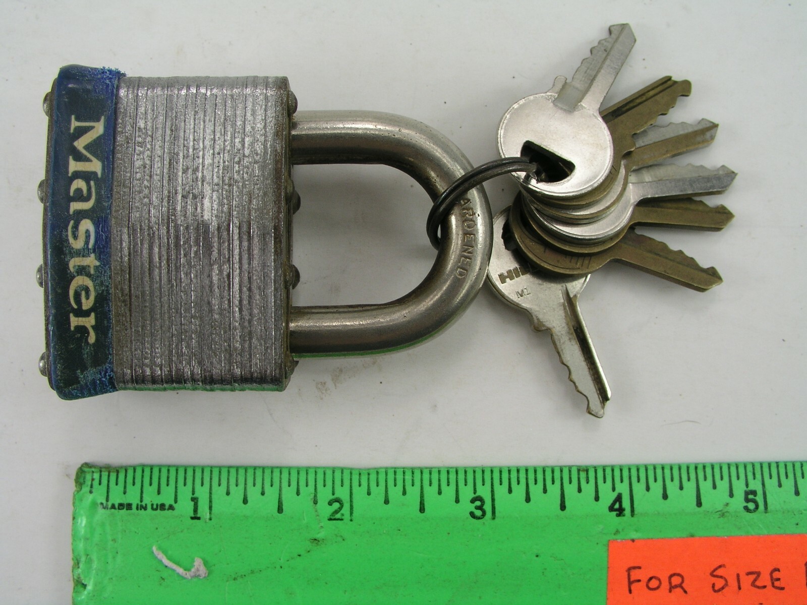Padlock, Masterlock #5 with 7 keys Blue Master Lock