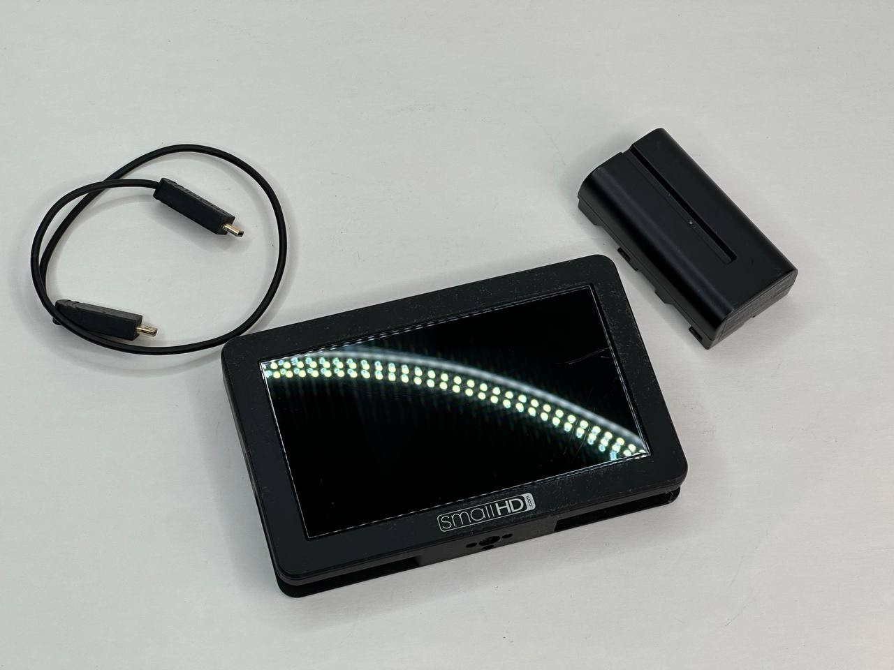 SmallHD Focus 5-inch on-camera field monitor IPS touchscreen