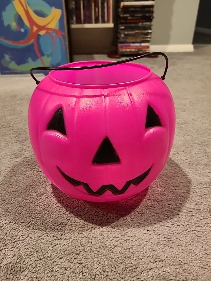 VINTAGE GENERAL FOAM PLASTICS PUMPKIN JACK O LANTERN HALLOWEEN CANDY PAIL USA