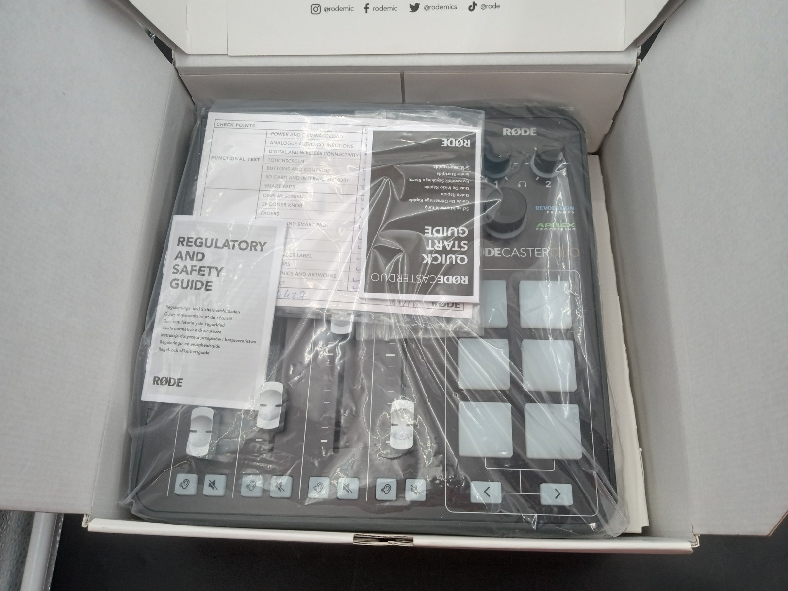 Rode RODECaster Duo Integrated Audio Production Studio - Black NEW OPEN BOX !!!
